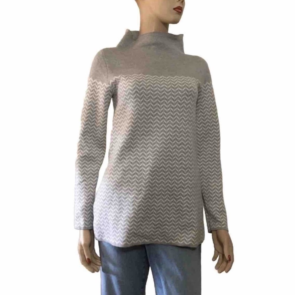 Chic Light Gray Women's Turtleneck Sweater